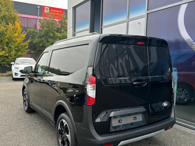 Ford Transit Courier van 1.0 EcoBoo Active/125CV/Aut.