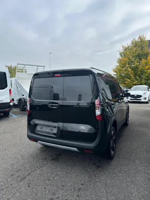 Ford Transit Courier van 1.0 EcoBoo Active/125CV/Aut.