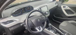 Peugeot 2008 1.2 PureTech Allure EAT6