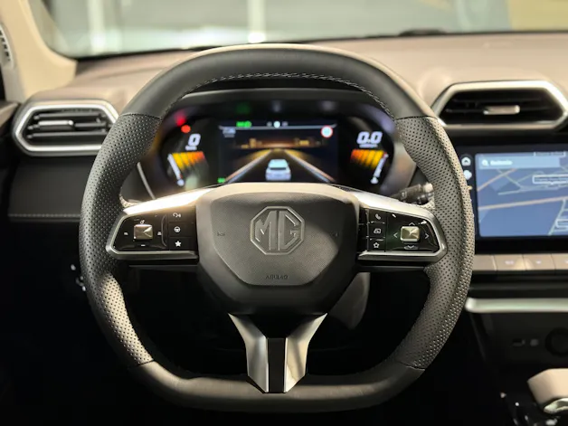 MG ZS 1.5 Hybrid+ Luxury