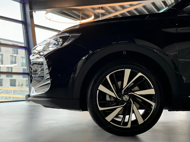 MG ZS 1.5 Hybrid+ Luxury