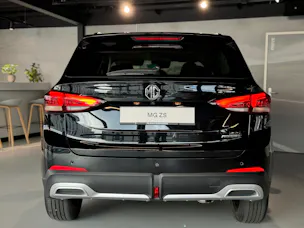 MG ZS 1.5 Hybrid+ Luxury