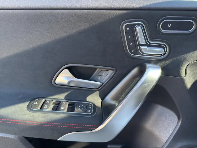 Mercedes-Benz A 220 4Matic 8G-DCT