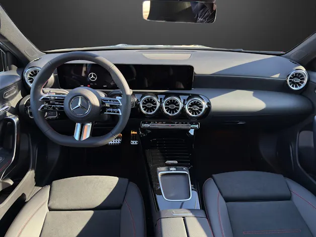 Mercedes-Benz A 220 4Matic 8G-DCT