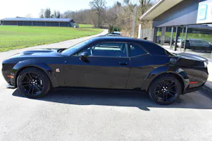 Dodge Challenger R/T Scat Pack 392 Widebody