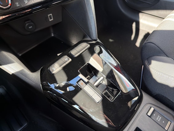 Vehicle image 10 Vehicle image 10