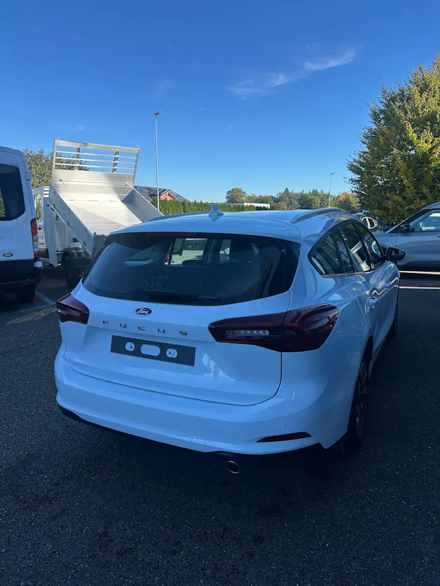 Ford Focus Station Wagon 1.0i EcoB Titanium/155CV/Aut.