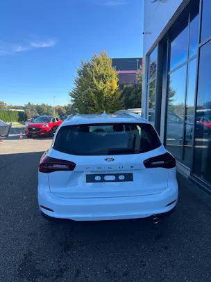 Ford Focus Station Wagon 1.0i EcoB Titanium/155CV/Aut.