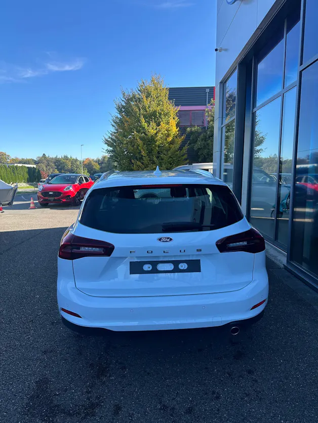 Ford Focus Station Wagon 1.0i EcoB Titanium/155CV/Aut.
