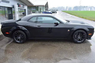 Dodge Challenger R/T Scat Pack 392 Widebody