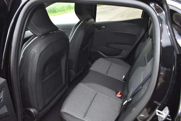 Mitsubishi COLT 1.6 HEV Intense