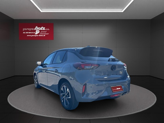 Vehicle image 3 Vehicle image 3