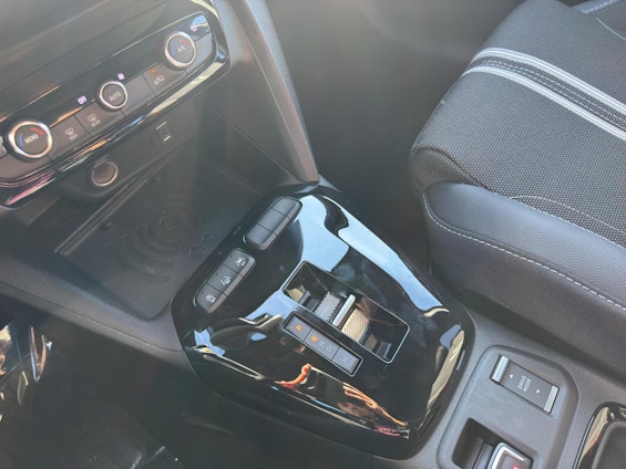 Vehicle image 10 Vehicle image 10