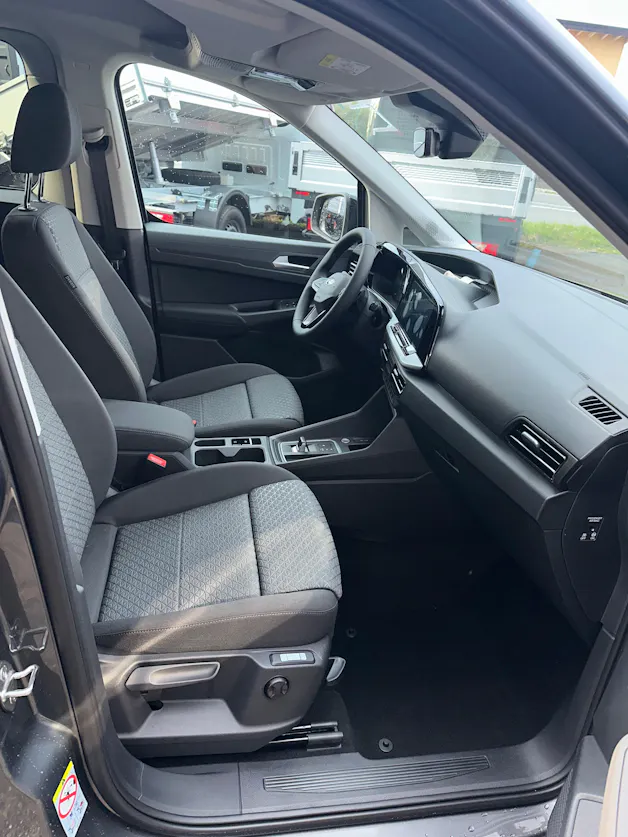 Ford TOURNEO CONNECT Grand 1.5 EcoB Titan./115CV/Aut.