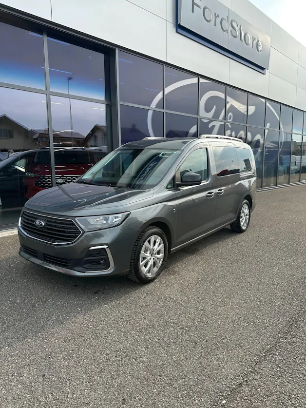 Ford TOURNEO CONNECT Grand 1.5 EcoB Titan./115CV/Aut.