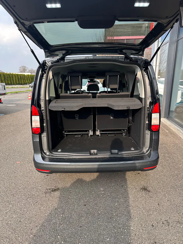 Ford TOURNEO CONNECT Grand 1.5 EcoB Titan./115CV/Aut.