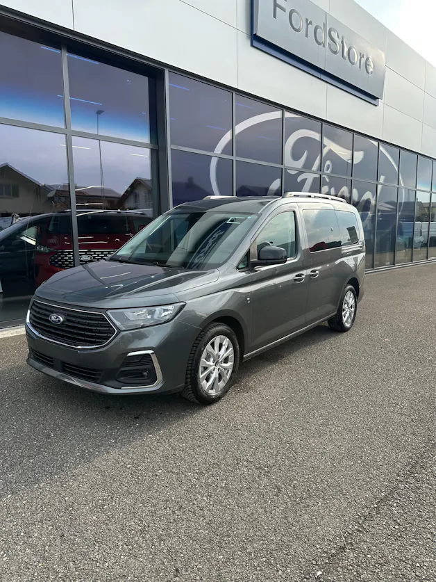 Ford TOURNEO CONNECT Grand 1.5 EcoB Titan./115CV/Aut.