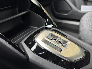 Peugeot 2008 1.2 MHEV Style