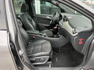 Mercedes-Benz B 200 7G-DCT