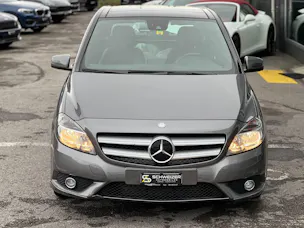Mercedes-Benz B 200 7G-DCT