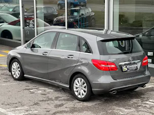 Mercedes-Benz B 200 7G-DCT