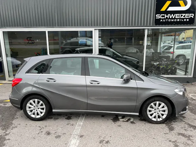 Mercedes-Benz B 200 7G-DCT
