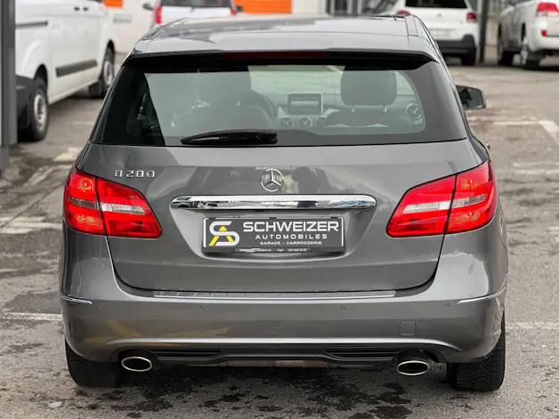 Mercedes-Benz B 200 7G-DCT