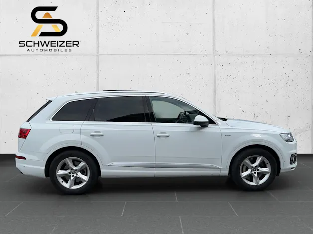 AUDI Q7 e-tron 3.0 TDI S-LINE quattro tiptronic