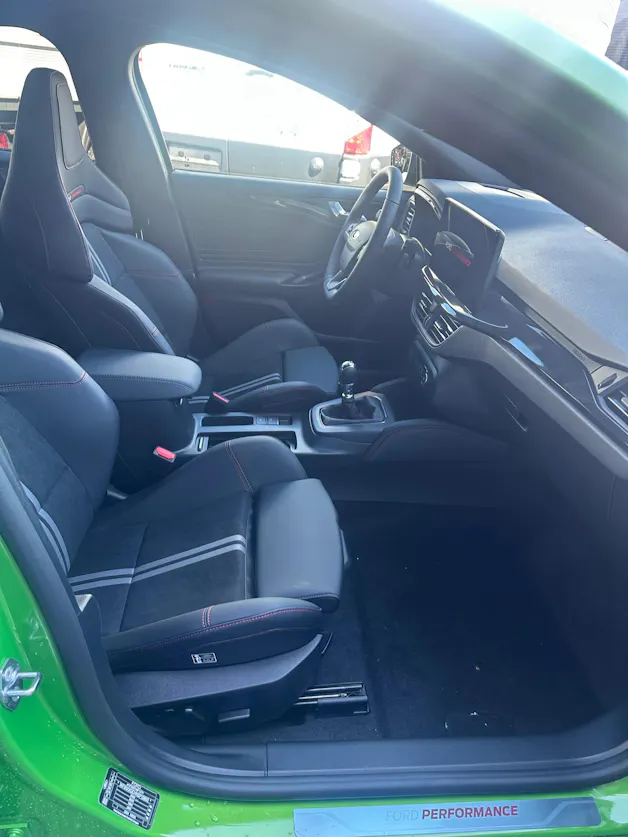 Ford Focus 2.3 EcoB ST X 280CV/Man.