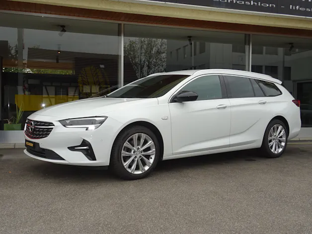 Opel Insignia 2.0 CDTI Sports Tourer 4WD Ultimate Automatic
