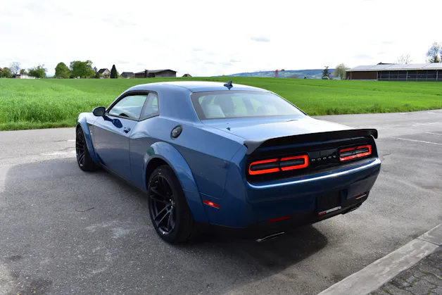 Dodge Challenger R/T Scat Pack 392 Widebody
