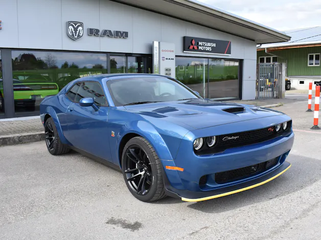 Dodge Challenger R/T Scat Pack 392 Widebody