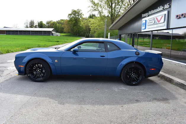 Dodge Challenger R/T Scat Pack 392 Widebody