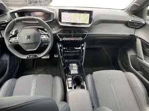 Peugeot 208 1.2 MHEV 145 GT