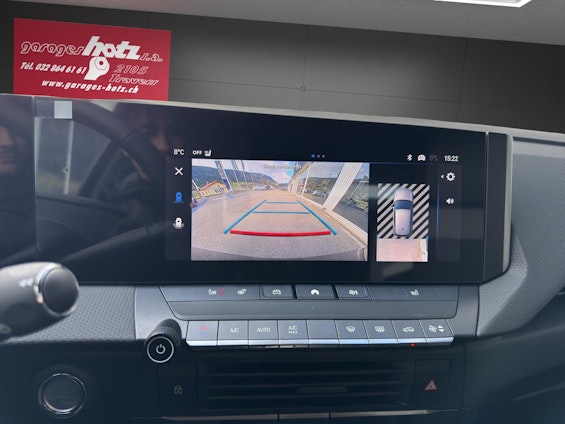 Vehicle image 9 Vehicle image 9