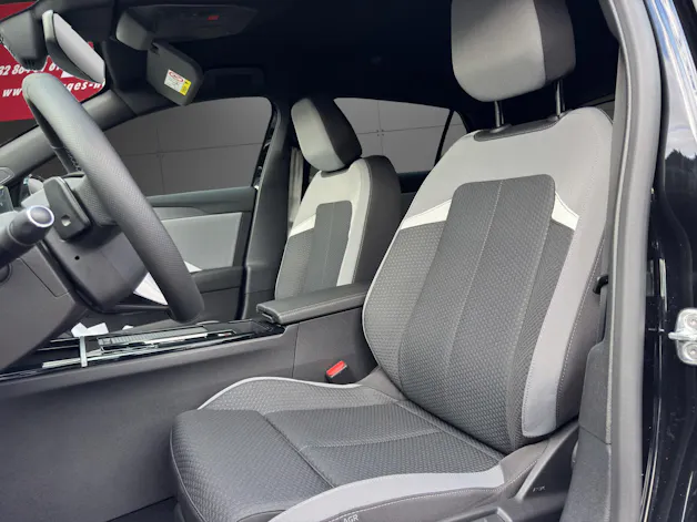 Opel Astra 1.2 MHEV Edition