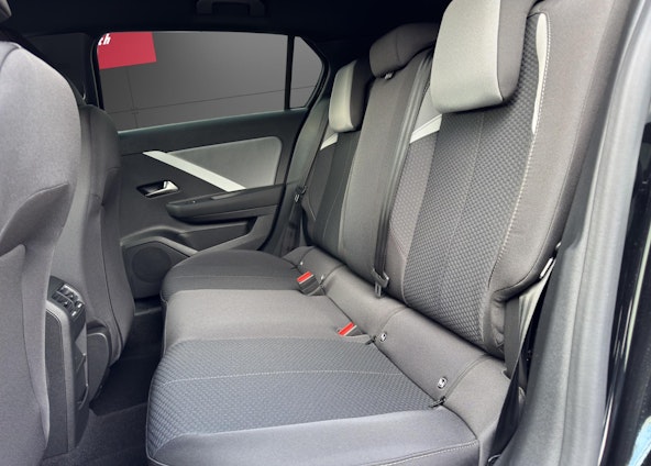 Vehicle image 6 Vehicle image 6