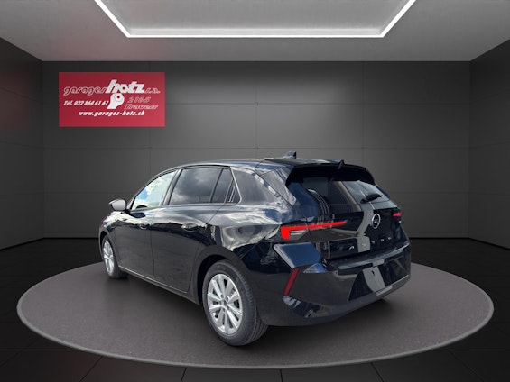 Vehicle image 3 Vehicle image 3