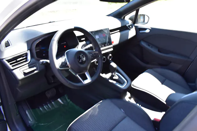 Mitsubishi COLT 1.6 HEV Invite+