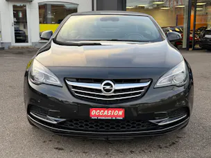 Opel Cascada 1.4i 16V Turbo Cosmo