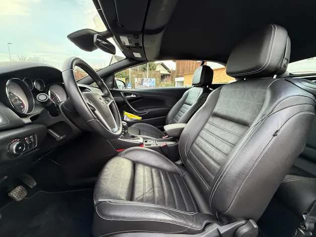 Opel Cascada 1.4i 16V Turbo Cosmo