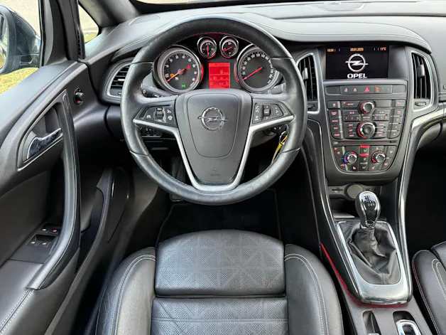 Opel Cascada 1.4i 16V Turbo Cosmo