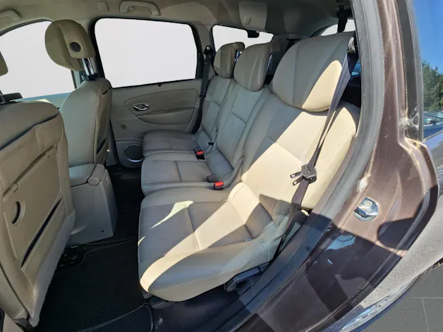 Renault Grand Scénic 2.0 16V Dynamique X-Tronic CVT