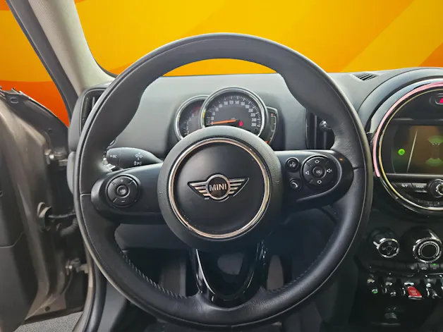Mini Countryman Cooper FWD Steptronic DKG