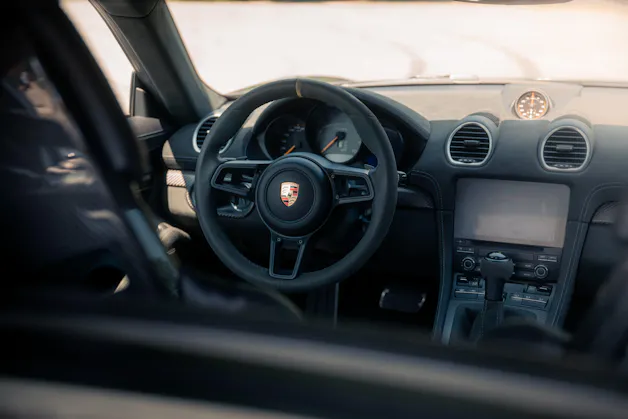 Porsche 718 Cayman GT4 RS PDK