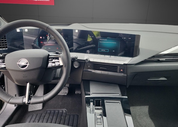 Vehicle image 6 Vehicle image 6