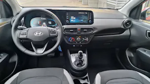 Hyundai i10 1.2 Amplia AMT5
