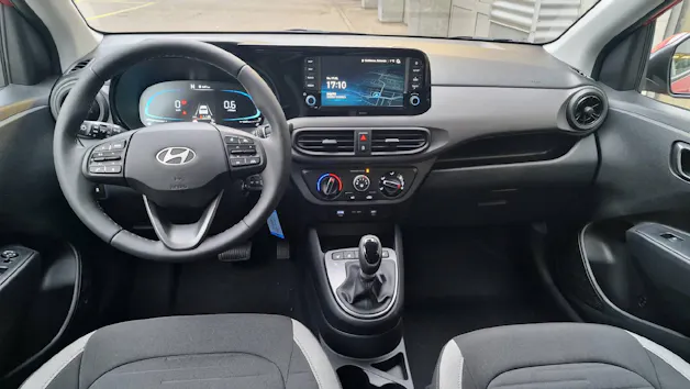 Hyundai i10 1.2 Amplia AMT5