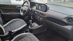 Hyundai i10 1.2 Amplia AMT5