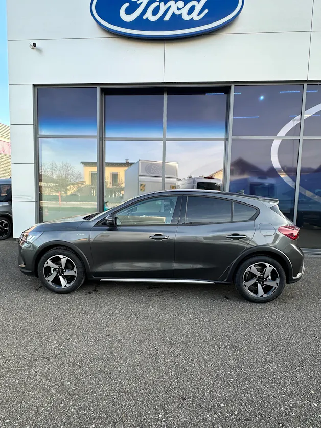 Ford Focus 1.0i EcoB Hybrid 155 Act Active X/155CV/Aut.
